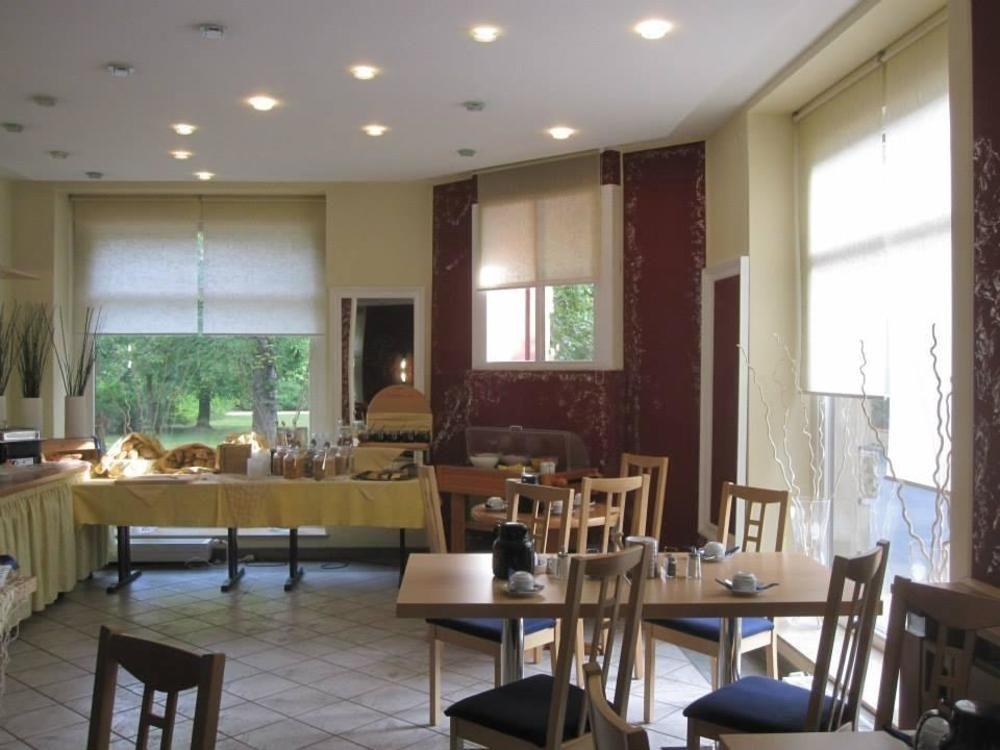 Hotel Am Bonhoefferplatz دريسدن المظهر الخارجي الصورة