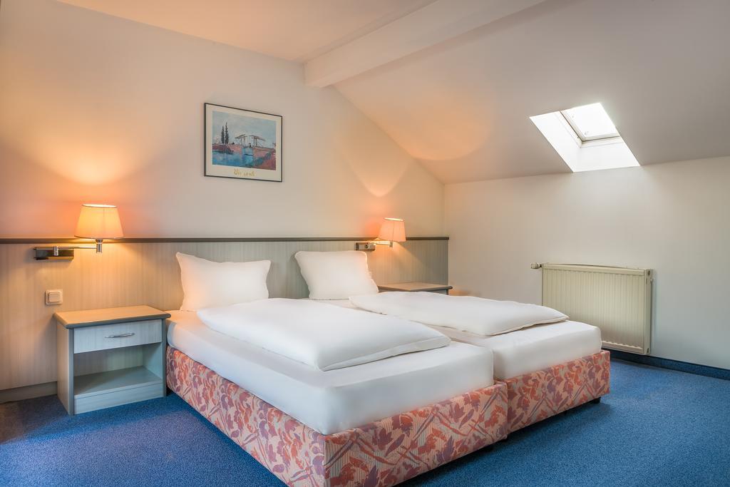 Hotel Am Bonhoefferplatz دريسدن المظهر الخارجي الصورة