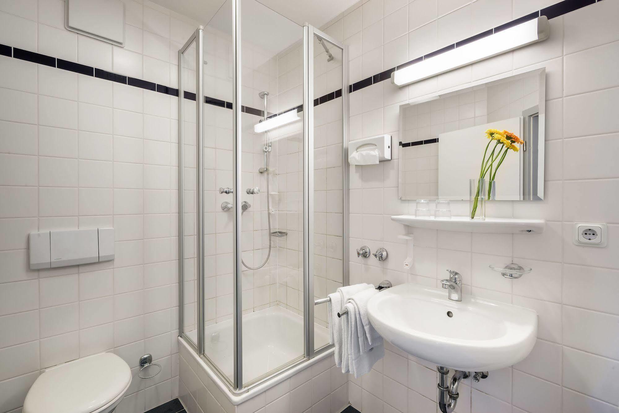 Hotel Am Bonhoefferplatz دريسدن المظهر الخارجي الصورة