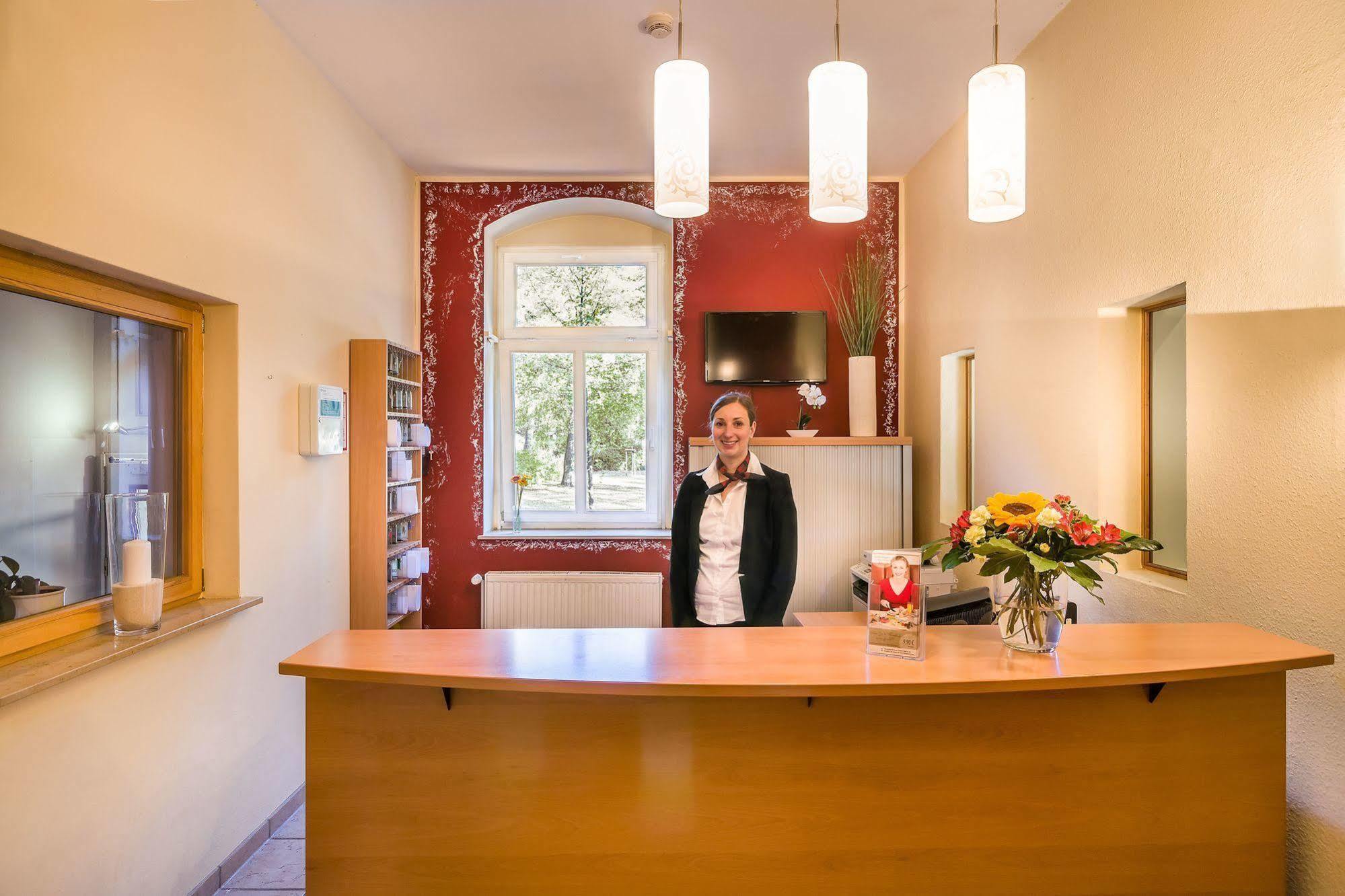 Hotel Am Bonhoefferplatz دريسدن المظهر الخارجي الصورة